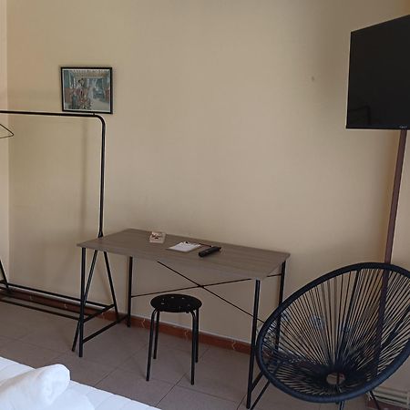Hostal Pension Mar De Plata ลูโก ภายนอก รูปภาพ